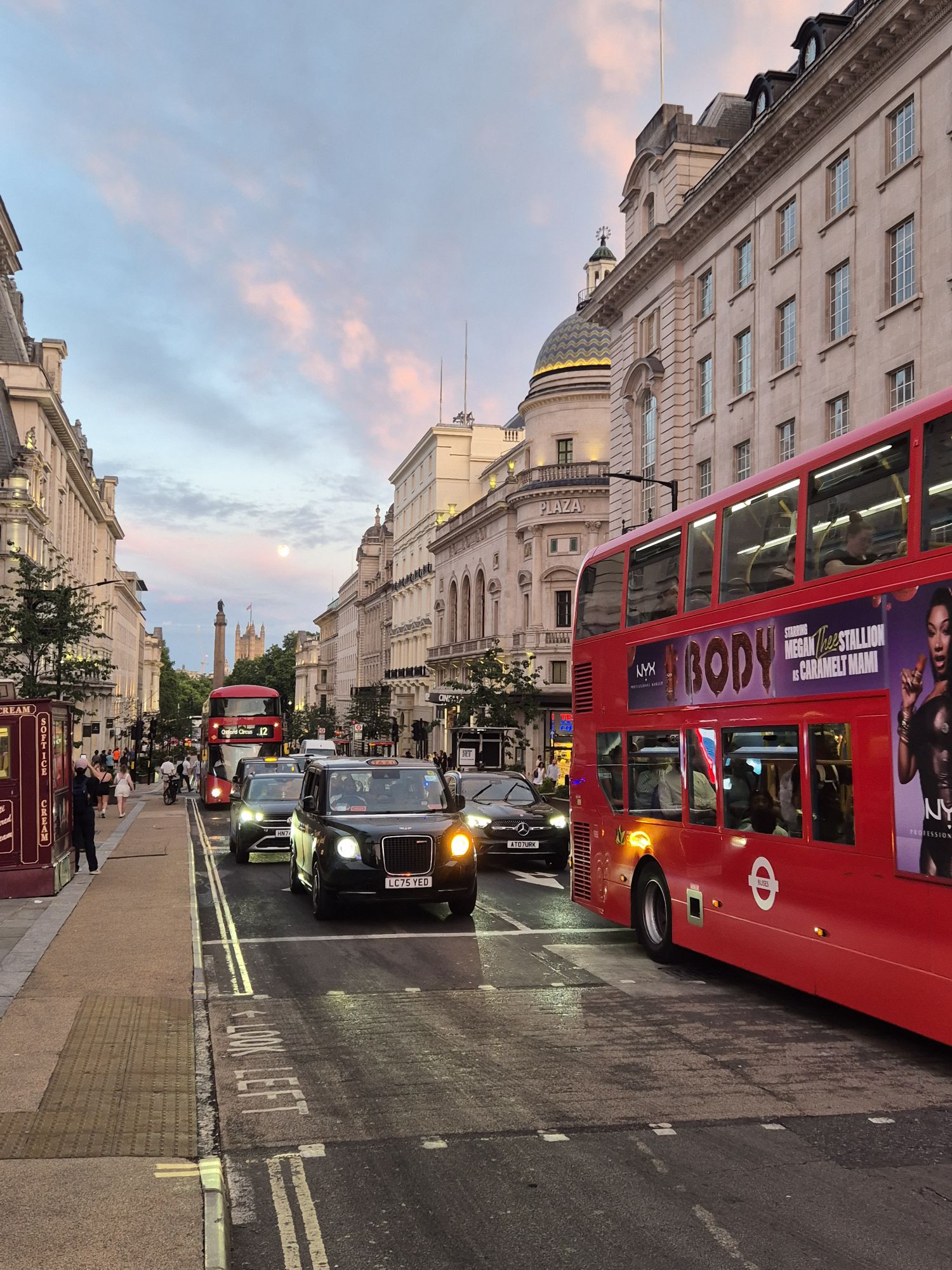 Picadilly Circus